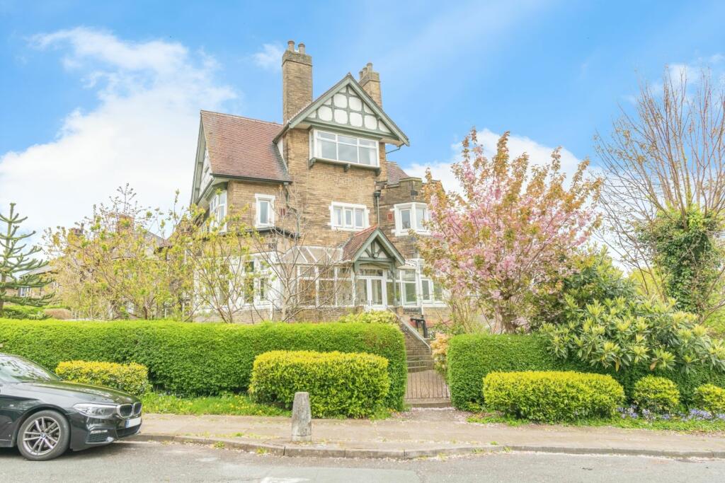 Additional image 3 of Park Grove, Bradford, BD9