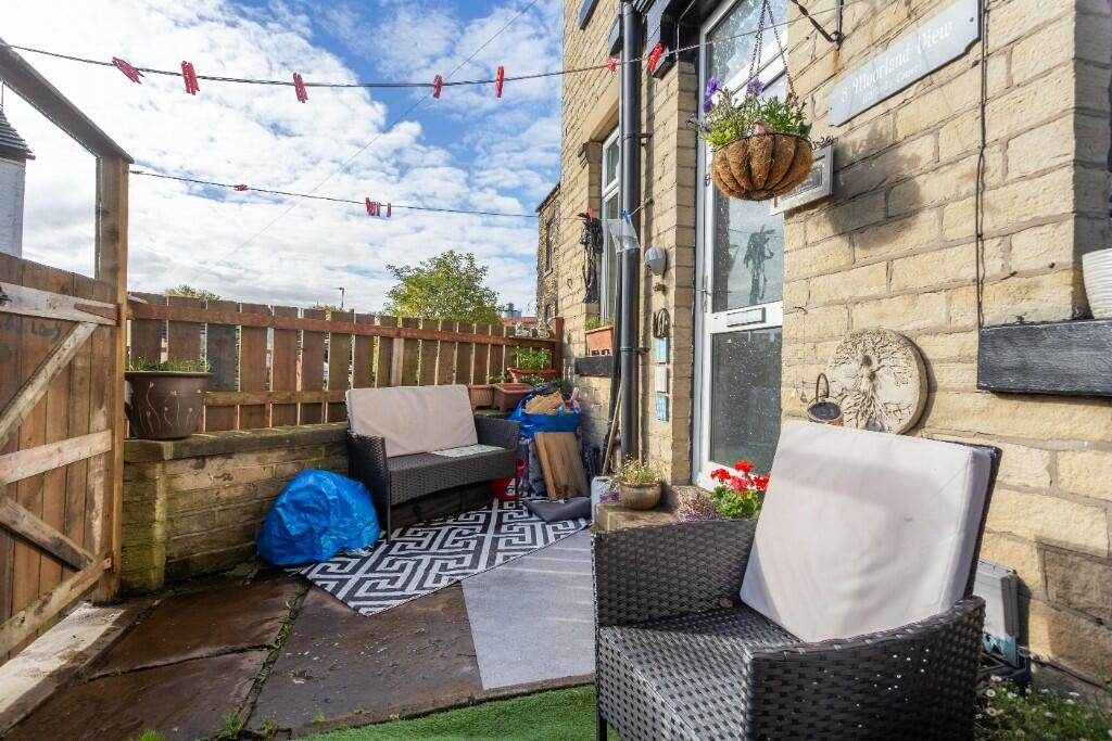 Additional image 14 of Moorland View, Bradford,  BD12