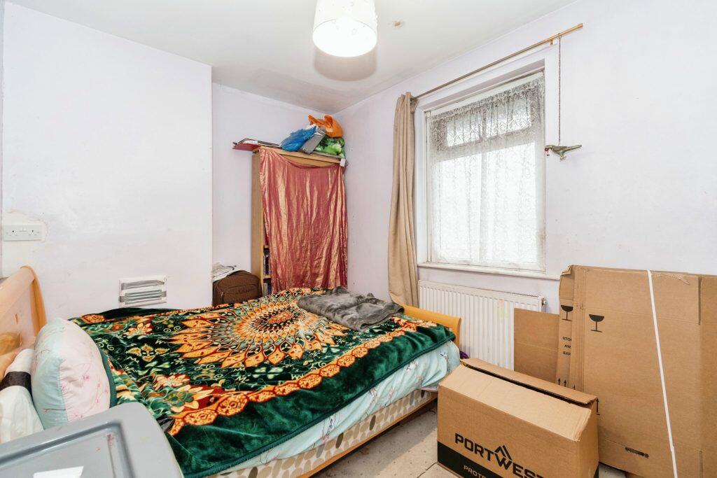 Additional image 6 of Scholemoor Ave, Bradford, BD7 2RX