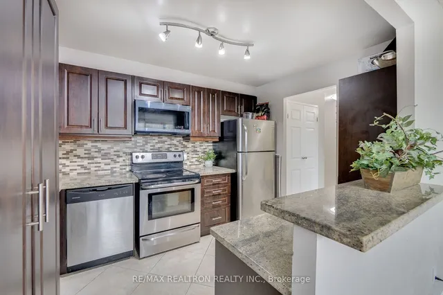 Additional image 14 of 3695 Kaneff Cres Unit 703