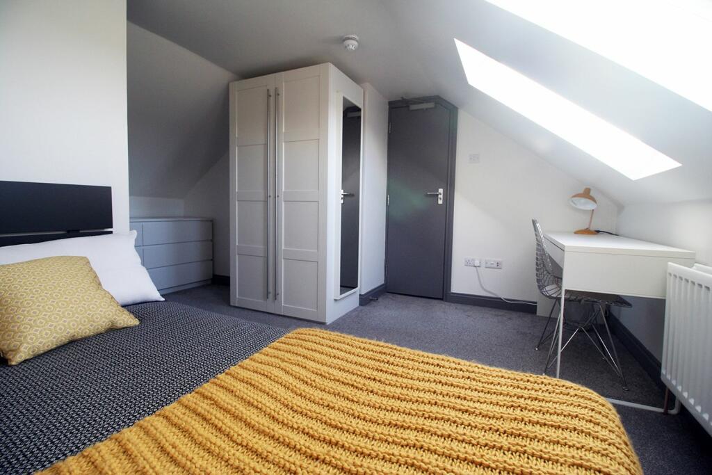 Additional image 8 of Garland Road, Poole, BH15