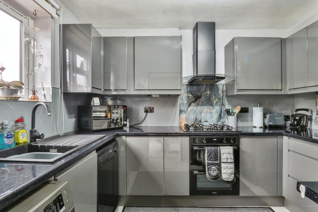 Additional image 4 of Fitzworth Avenue, Poole, BH16