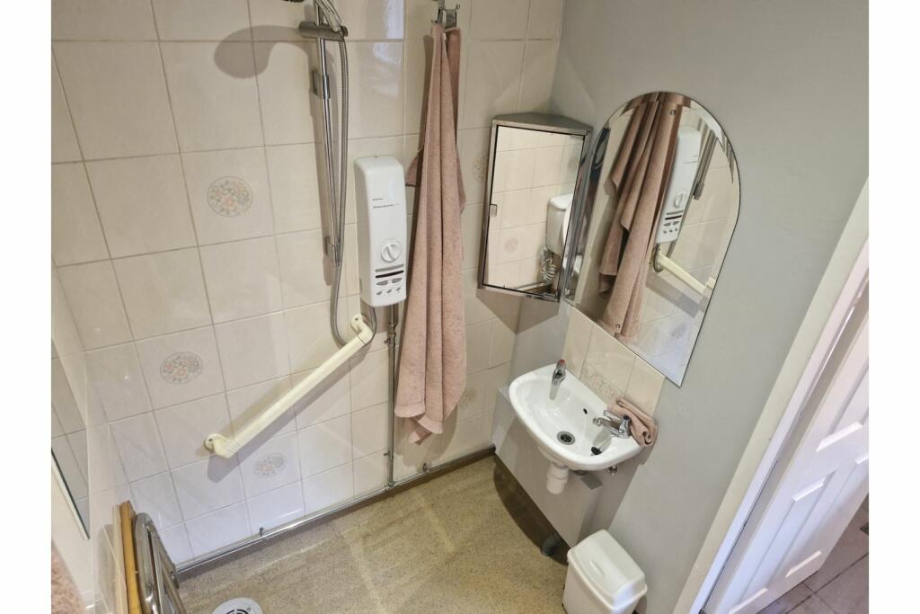 Additional image 14 of Peverell Close, Bradford, BD4