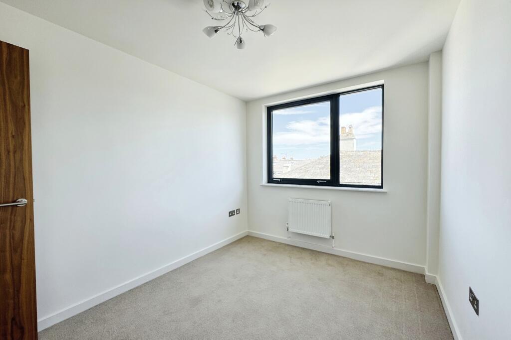 Additional image 9 of High Street North, Poole, BH15