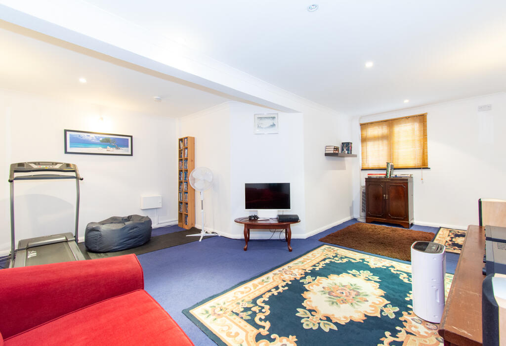 Additional image 17 of Barnes Crescent, Bournemouth, Dorset