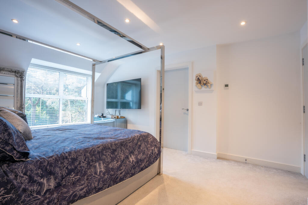 Additional image 8 of Lilliput Road, Canford Cliffs, Poole, Dorset, BH14