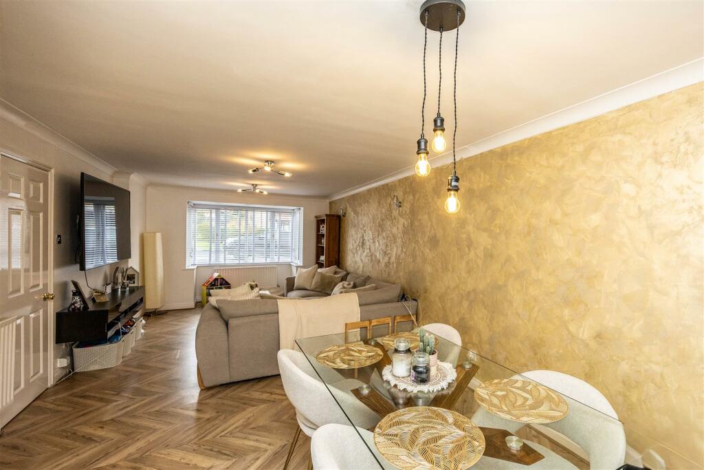 Additional image 4 of Adwalton Grove, Queensbury, Bradford