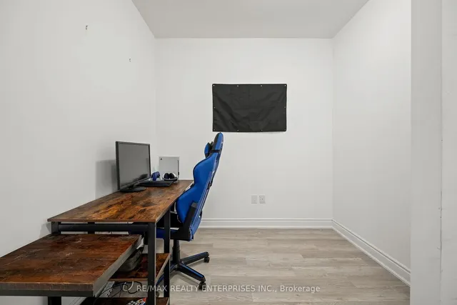 Additional image 16 of 450 Dundas St Unit 806