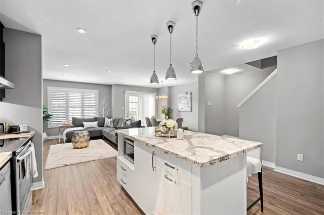 Additional image 13 of 101 South Creek Dr