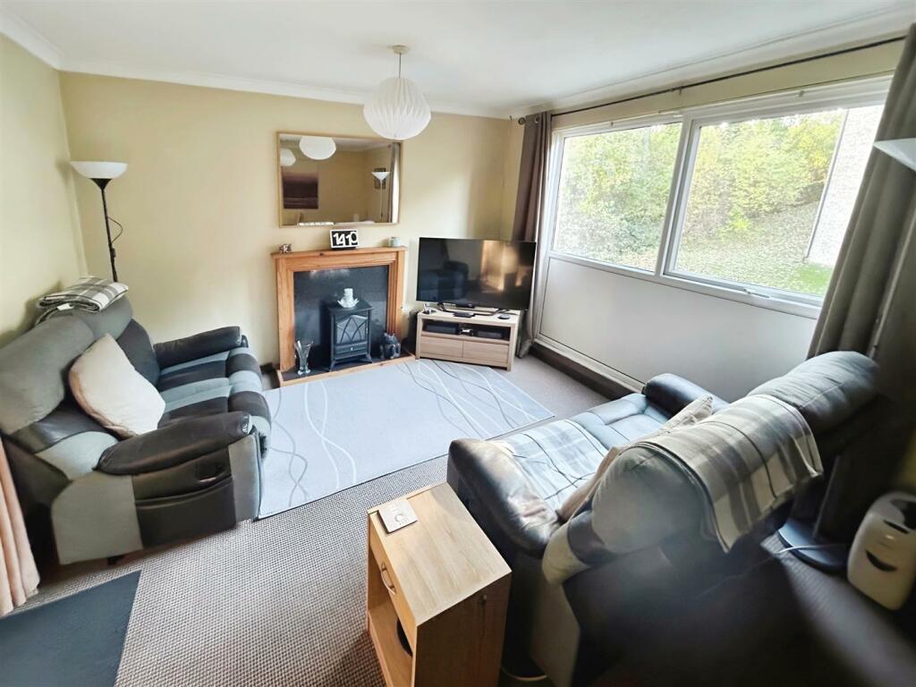 Additional image 11 of Frizley Gardens, Bradford