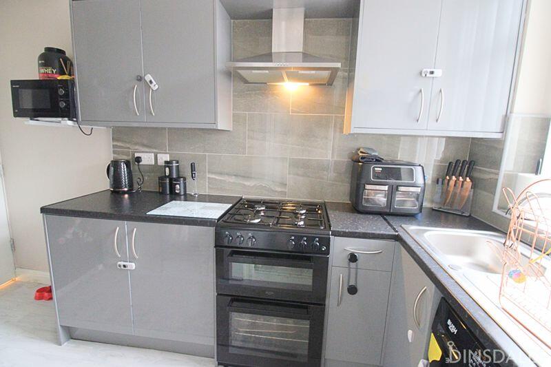 Additional image 2 of Kirkburn Place, Lidget Green, Bradford, BD7 2BZ