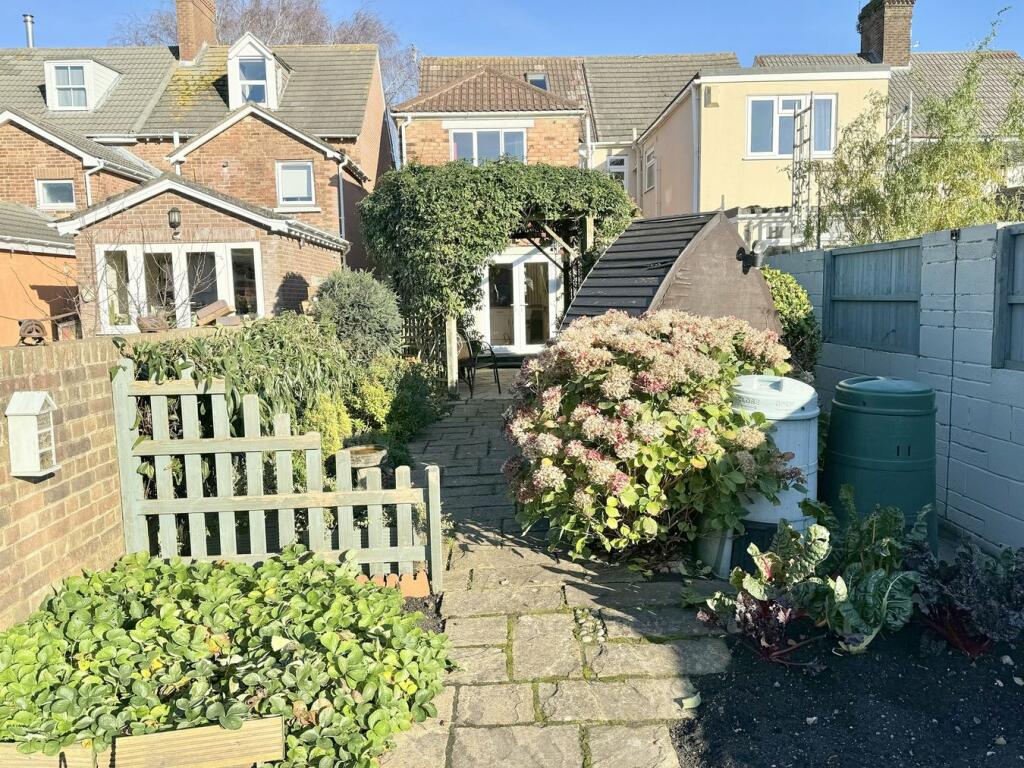 Additional image 38 of Shaftesbury Road, Heckford Park, Poole, BH15