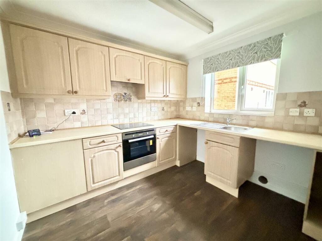 Additional image 2 of Lulworth Close, Hamworthy