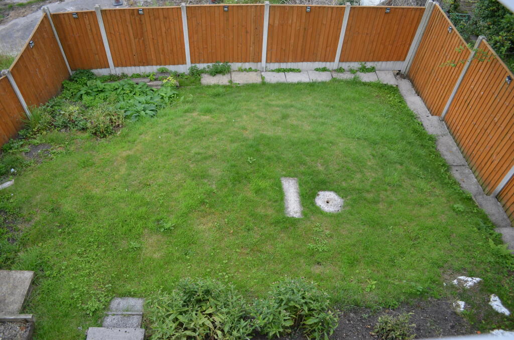 Additional image 21 of Hollingwood Mount, Bradford, BD7