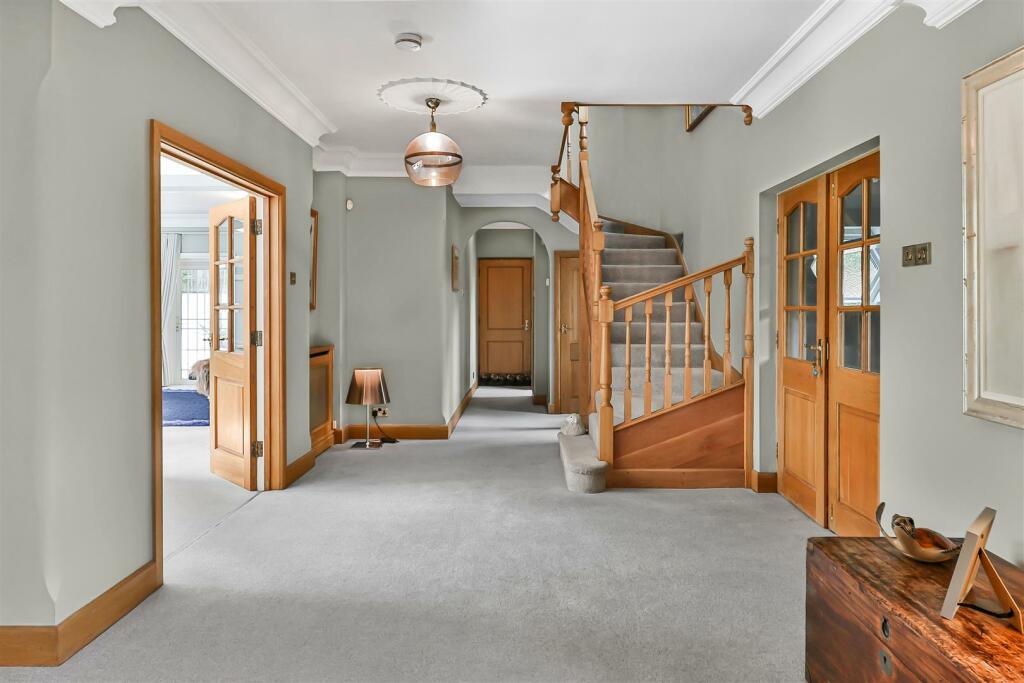 Additional image 11 of Lawrence Drive, Poole