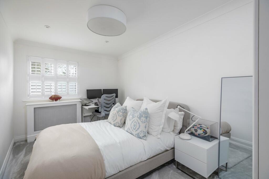 Additional image 12 of Lake Avenue, Poole, BH15