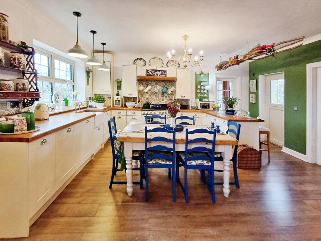 Additional image 11 of Knowle Lane, Bradford, BD12