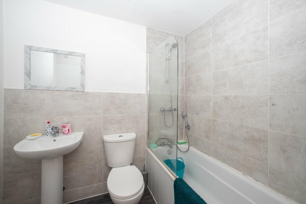 Additional image 9 of Peregrine Way, Bradford, BD6