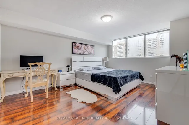 Additional image 21 of 3695 Kaneff Cres Unit 703