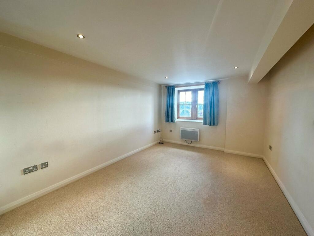 Additional image 5 of Canal Road, Riddlesden, Keighley, BD20