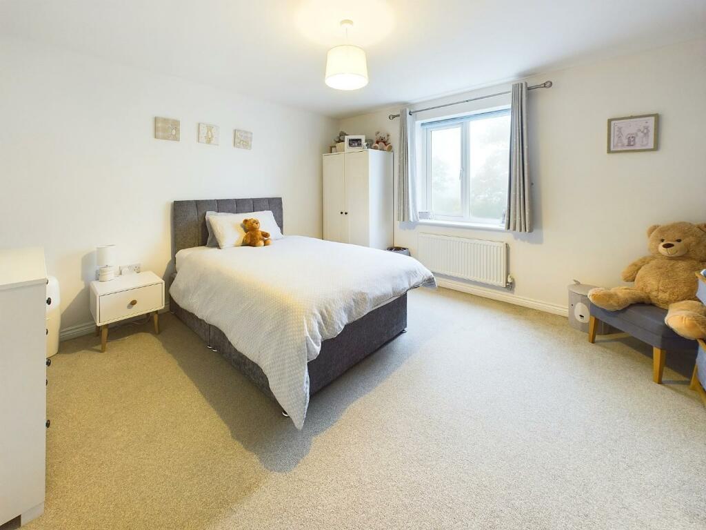 Additional image 7 of Redbrook Way, Bradford