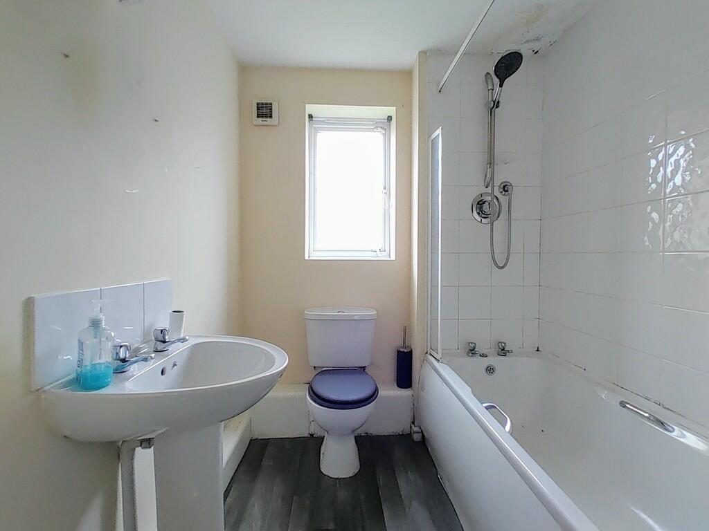 Additional image 10 of Yateholm Drive, Bradford