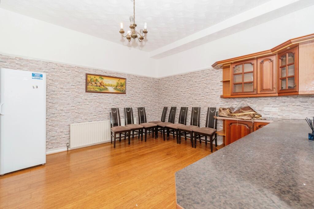 Additional image 17 of Park Grove, Bradford, BD9