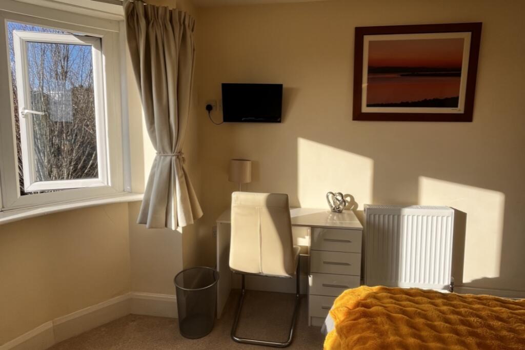 Additional image 11 of Fernside road, Poole, BH15