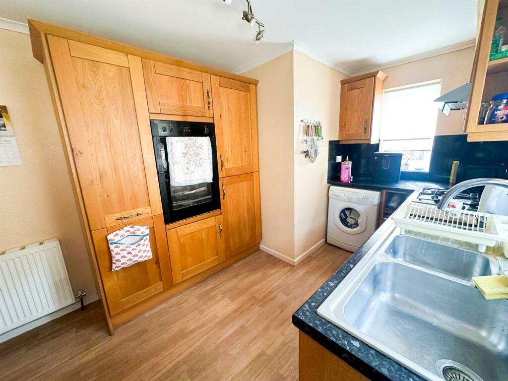 Additional image 6 of Cross Moor Close, Silsden