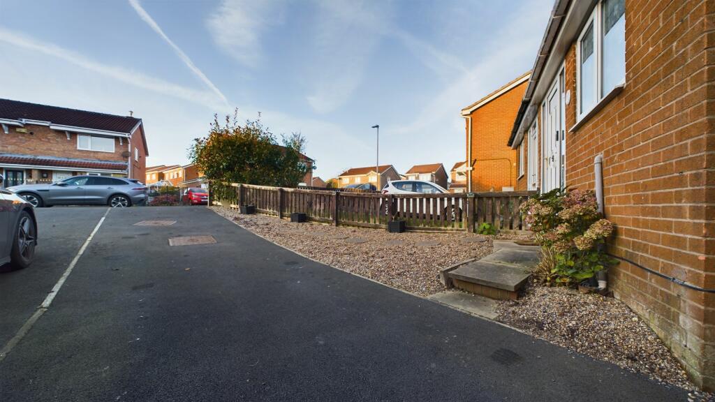 Additional image 20 of Wastwater Drive, Bradford, BD6