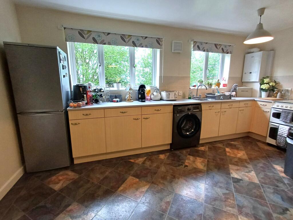 Additional image 6 of Ascot Drive, Bradford, BD7