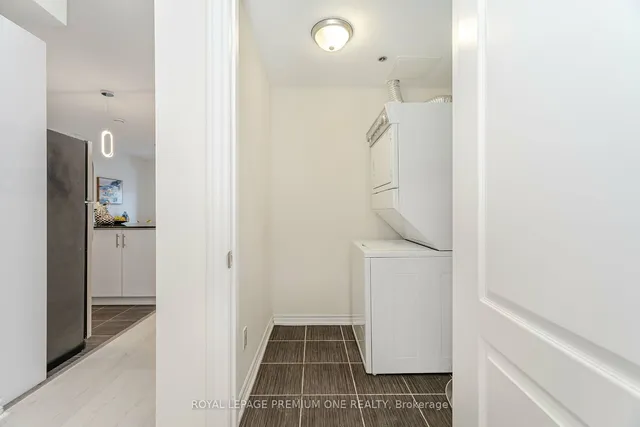 Additional image 25 of 1360 Costigan Rd Unit 111