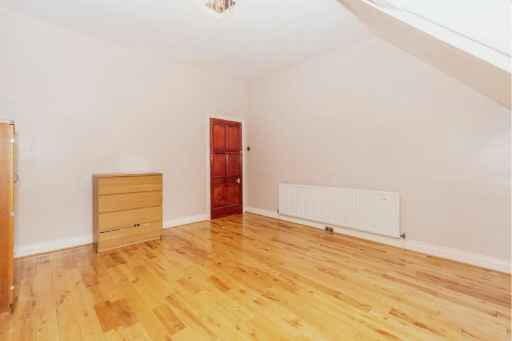 Additional image 35 of Park Grove, Bradford, BD9