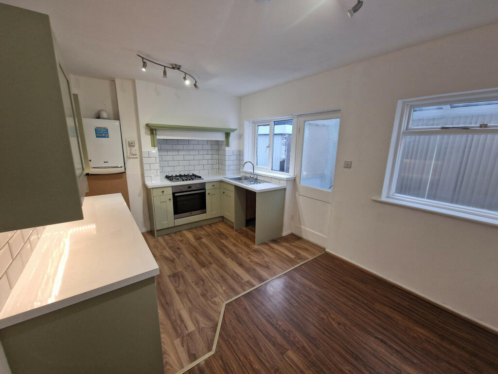 Additional image 6 of Highlands Grove, Bradford, West Yorkshire, BD7