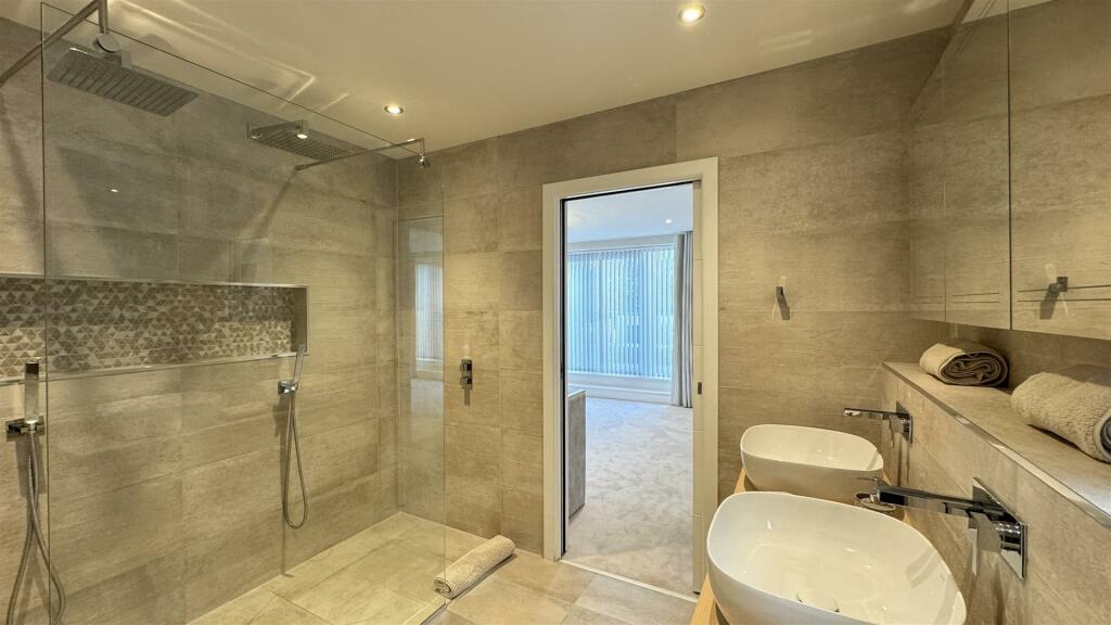 Additional image 23 of Sherwood Avenue, Whitecliff