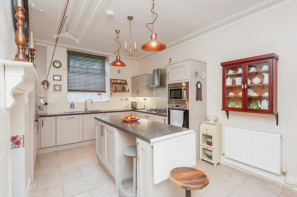 Additional image 7 of Carlton Drive, Bradford, BD9