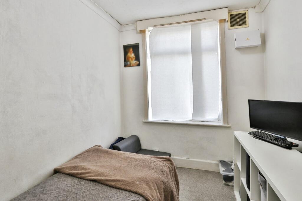 Additional image 13 of Coombe Avenue, Bournemouth, Dorset, BH10