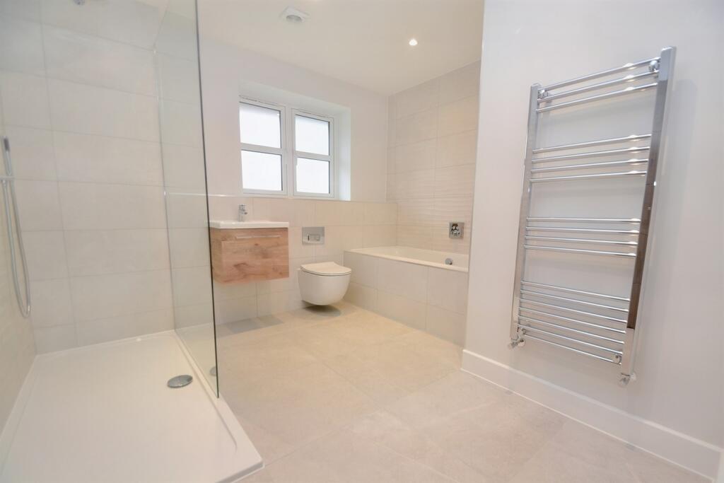 Additional image 7 of Ashley Cross