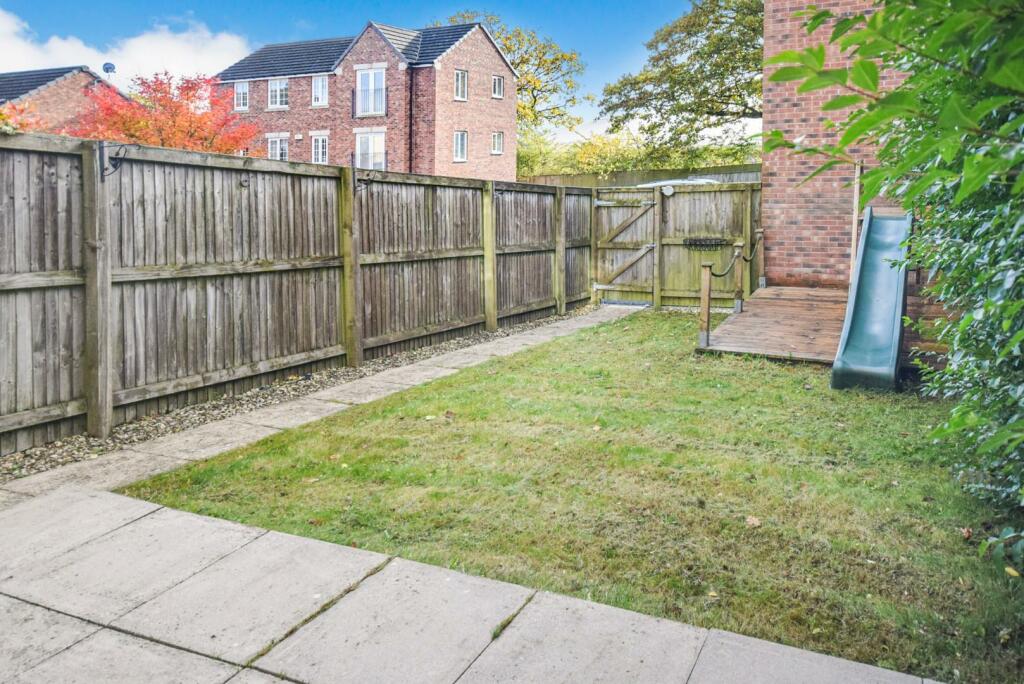 Additional image 17 of Redbrook Way, Bradford