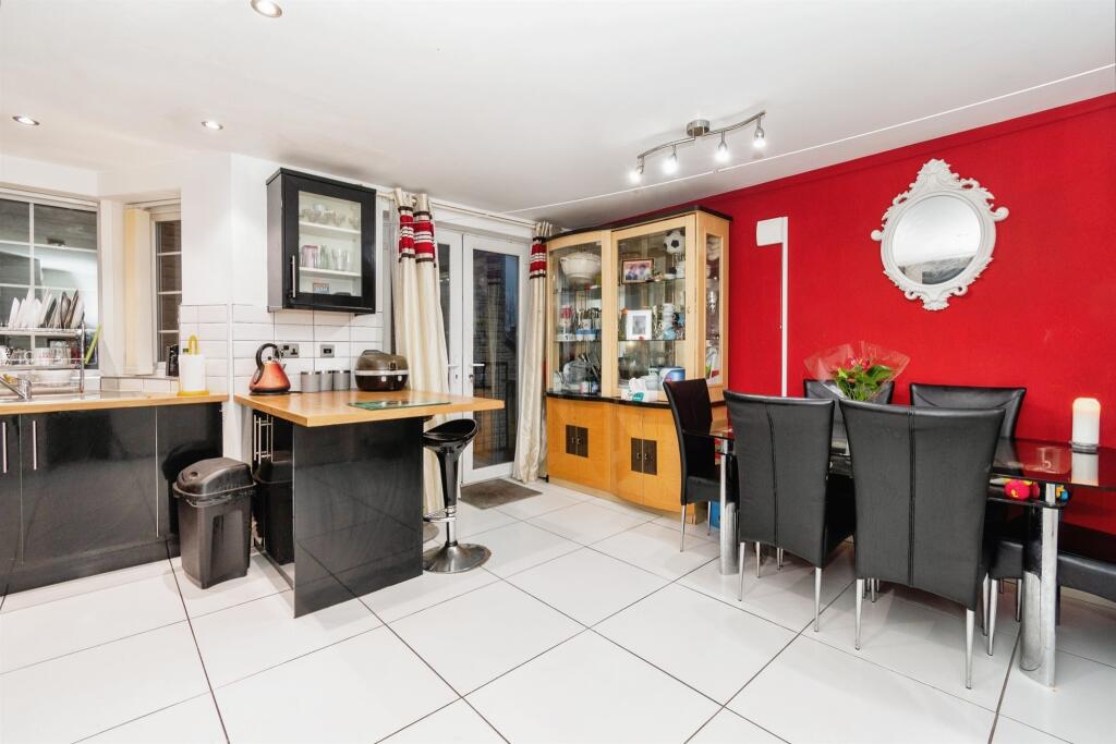 Additional image 4 of Lingwood Gardens, Bradford