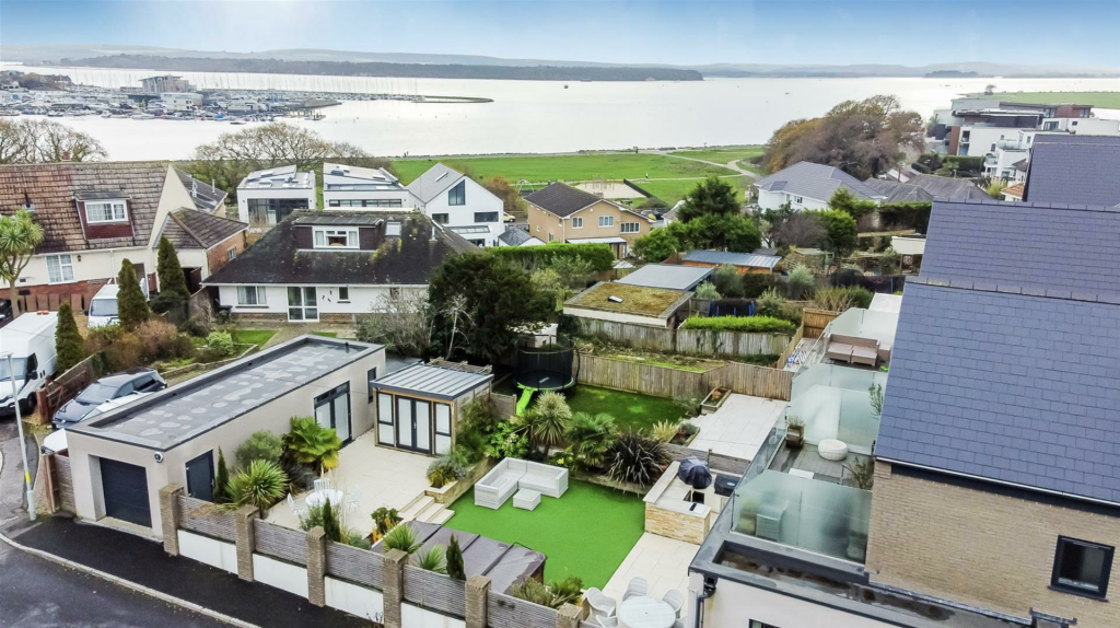 Additional image 27 of Sherwood Avenue, Whitecliff