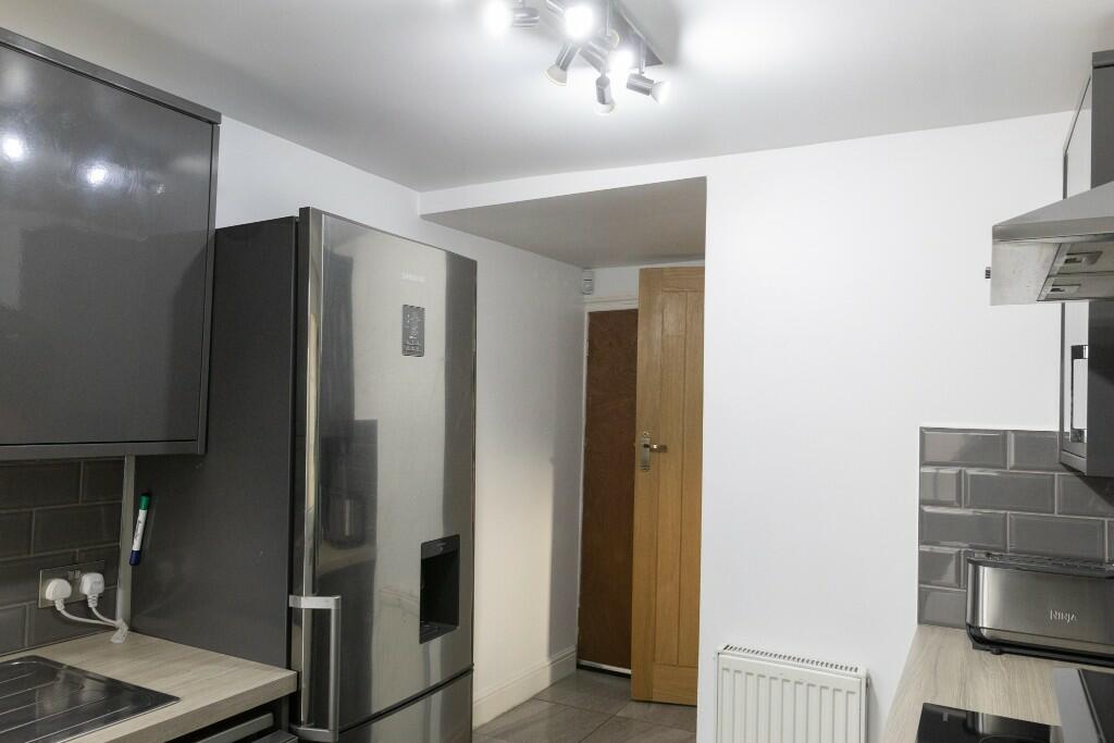 Additional image 8 of 1 East Croft, Wyke, BD12 9NL