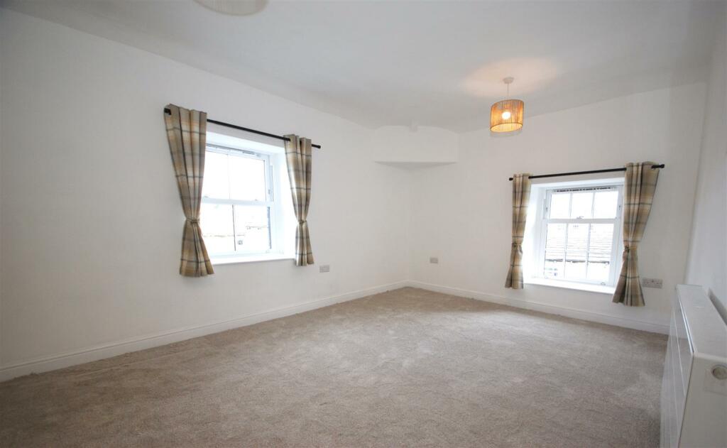 Additional image 8 of Skipton