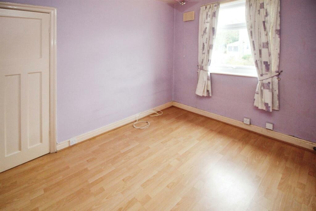 Additional image 8 of Princes Crescent, Bradford, BD2 1ED