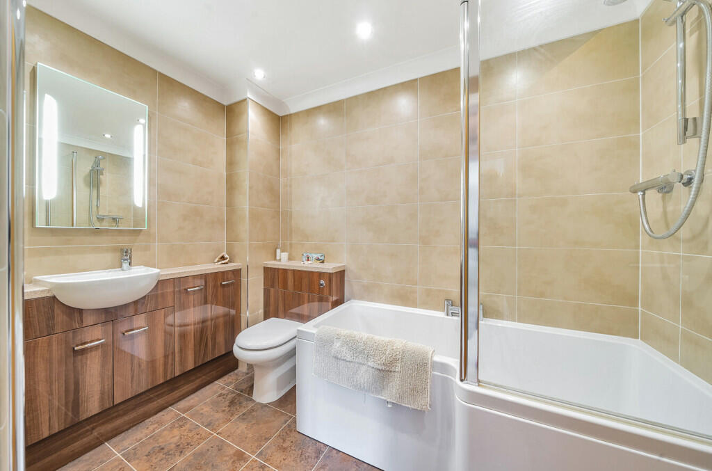 Additional image 9 of Lake Avenue, Poole, Dorset