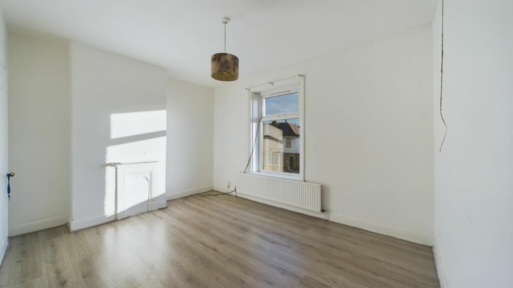 Additional image 6 of Glendare Terrace, Bradford, BD7