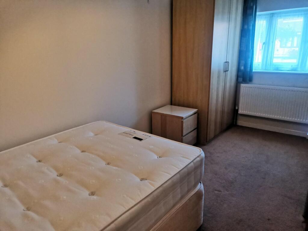 Additional image 6 of 6 bedroom Detached House in Talbot Village