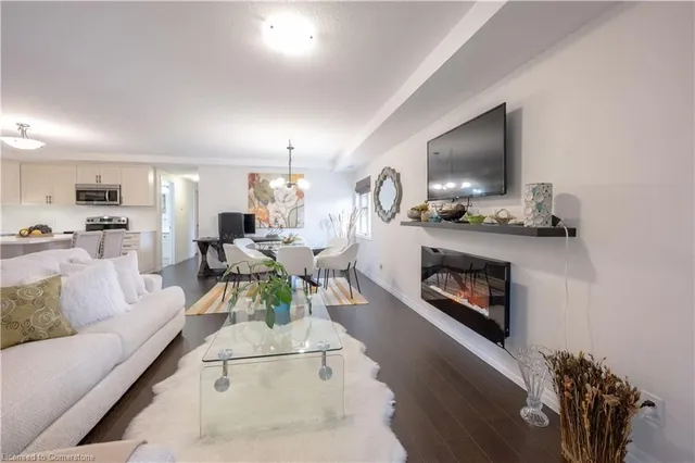 Additional image 14 of 255 Maitland St Unit 2C