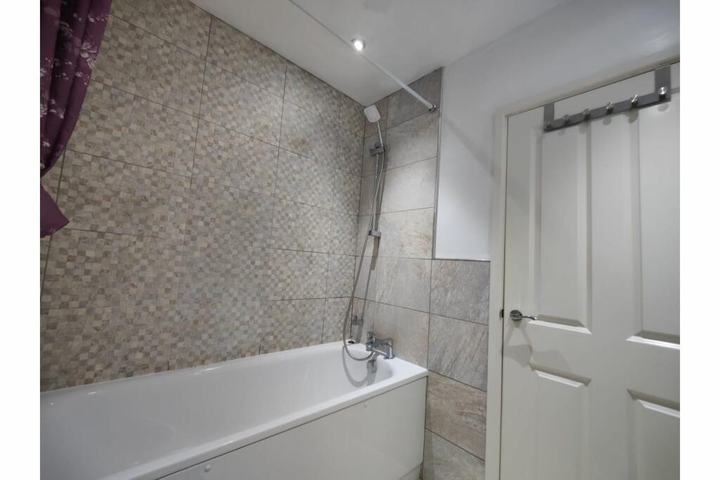 Additional image 18 of Booth Holme Close, Bradford, BD4