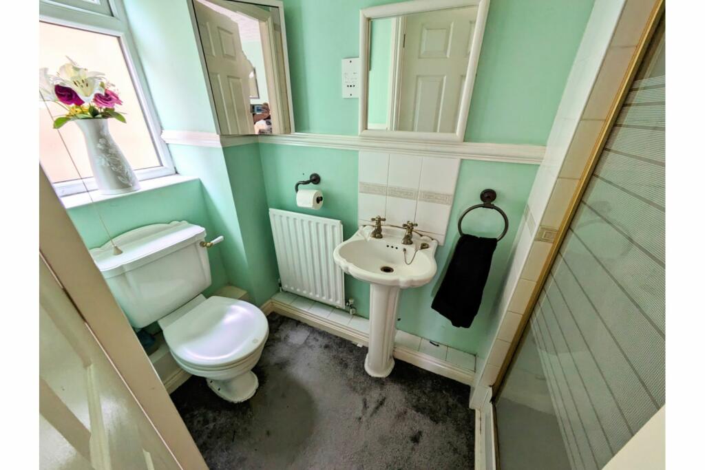 Additional image 16 of Cheriton Drive, Bradford, BD13